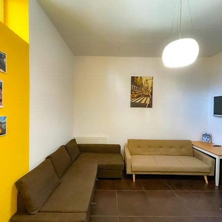 Ferienwohnung Cool Flat In The Heart Of Bucharest'S Fun And History Exterior foto