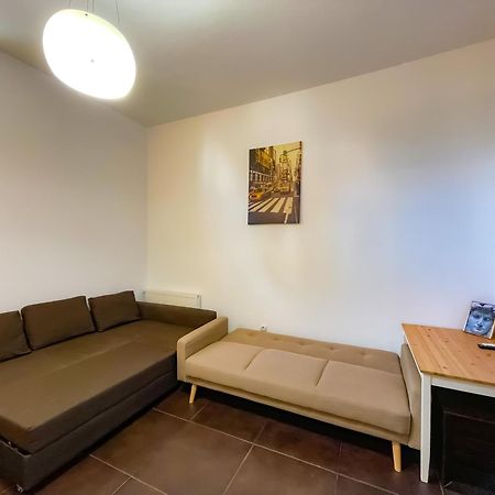Ferienwohnung Cool Flat In The Heart Of Bucharest'S Fun And History Exterior foto