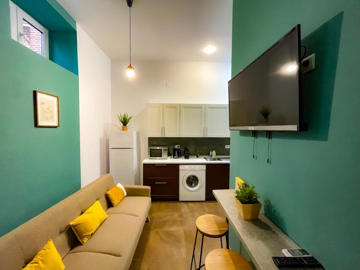 Ferienwohnung Cool Flat In The Heart Of Bucharest'S Fun And History Exterior foto