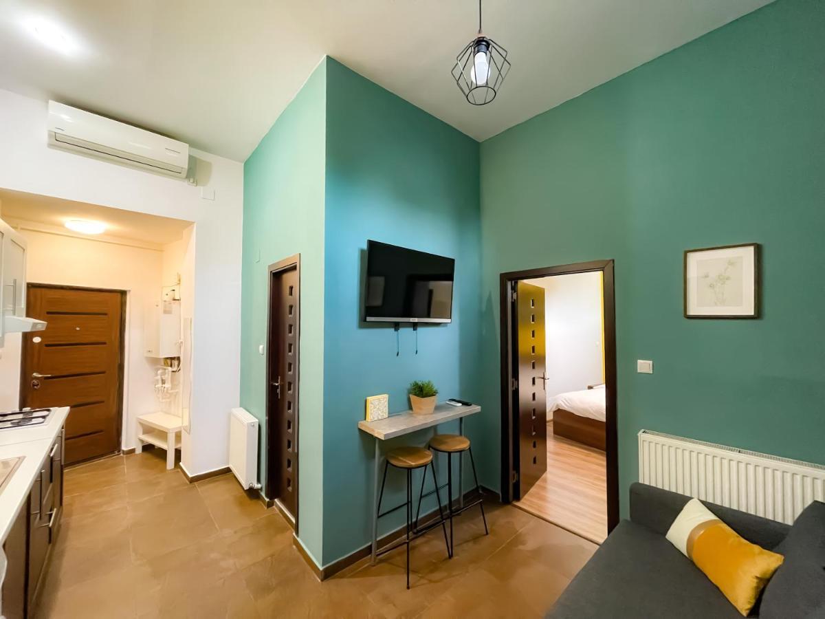 Ferienwohnung Cool Flat In The Heart Of Bucharest'S Fun And History Exterior foto