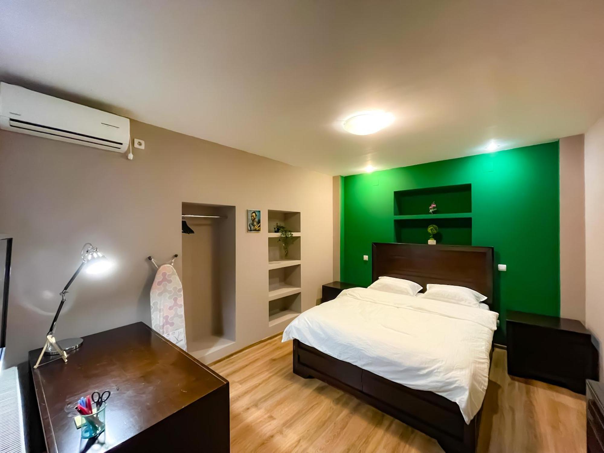 Ferienwohnung Cool Flat In The Heart Of Bucharest'S Fun And History Exterior foto