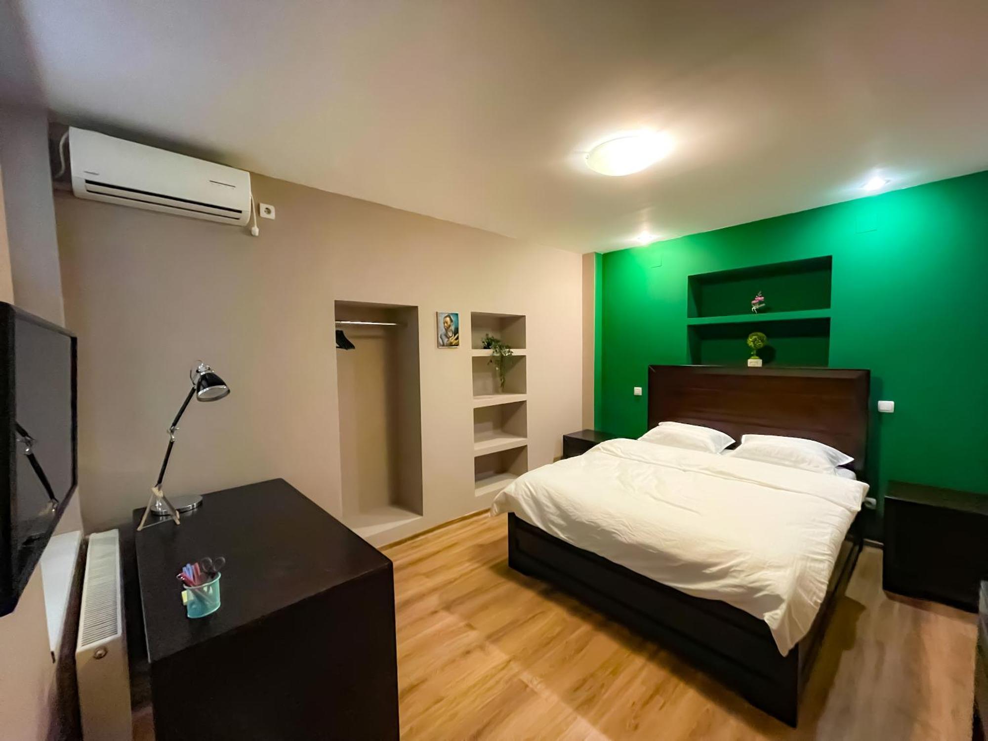 Ferienwohnung Cool Flat In The Heart Of Bucharest'S Fun And History Exterior foto